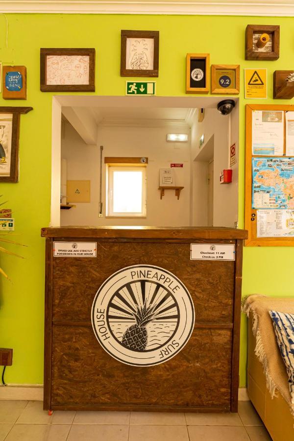 Ostello Pineapple Surf House Atouguia Da Baleia Esterno foto