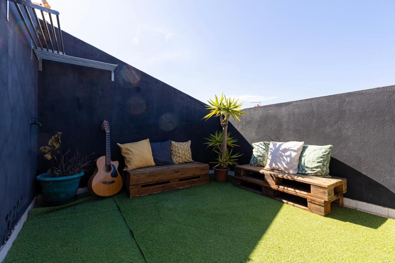 Ostello Pineapple Surf House Atouguia Da Baleia Esterno foto